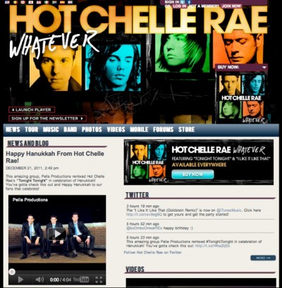 Pella_HotChelleRae